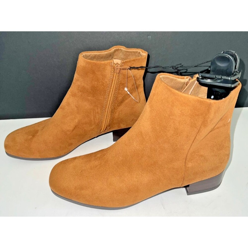 Time and Tru Women's Size 7 Cognac Faux Suede Ankle Boots Brand New brown